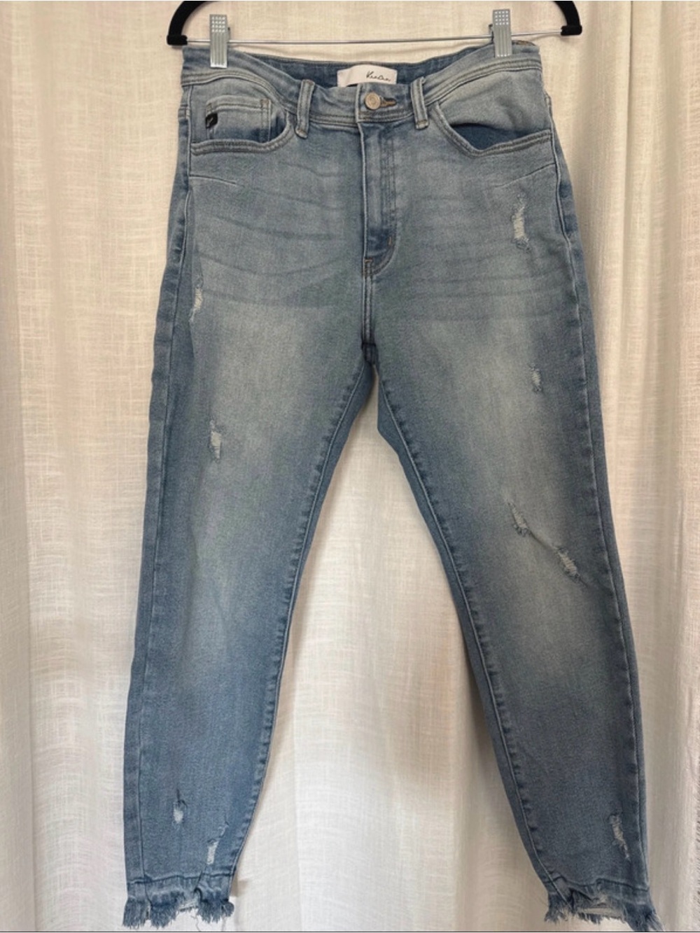 KanCan Light Blue Distressed Ankle Jeans